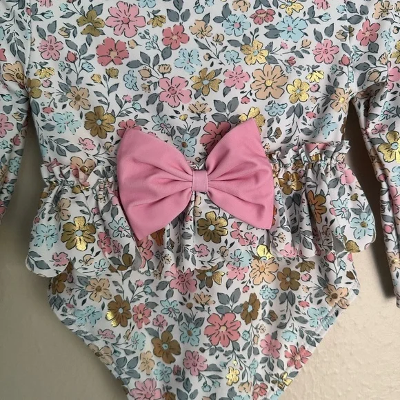 Tommy Bahama Baby Girl One Piece Rashguard Swimsuit with Sun Hat 12 Months - Picture 3 of 7